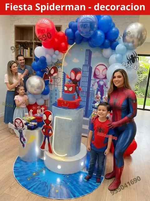 Decoración de Spiderman y el Hombre Araña para los 4 años (S/ 300)
