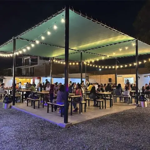 FOOD PARK PATIO DE COMIDAS