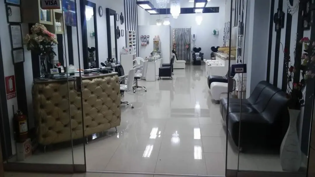 Abrir tarjeta de Glamour Spa