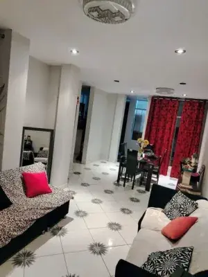 Sala y comedor con acabados por terminar
