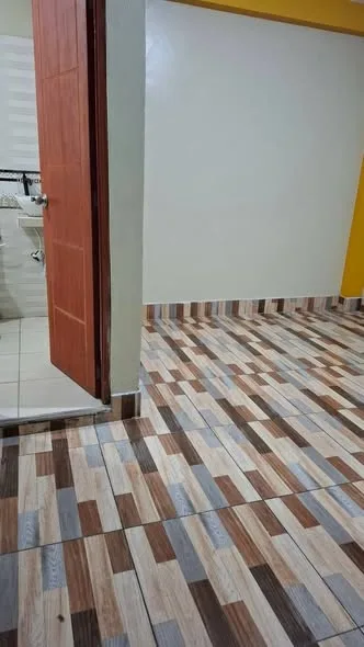 Habitación en alquiler en El Trapecio, Chimbote, con baño propio, agua caliente, luz, cable e internet incluidos