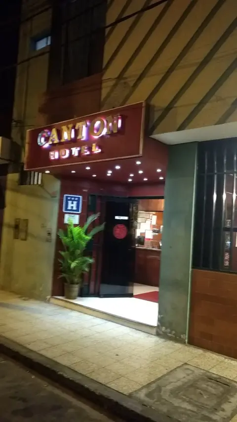 Hostal Canton