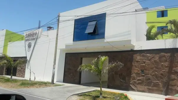Abrir tarjeta de Hotel Sahara