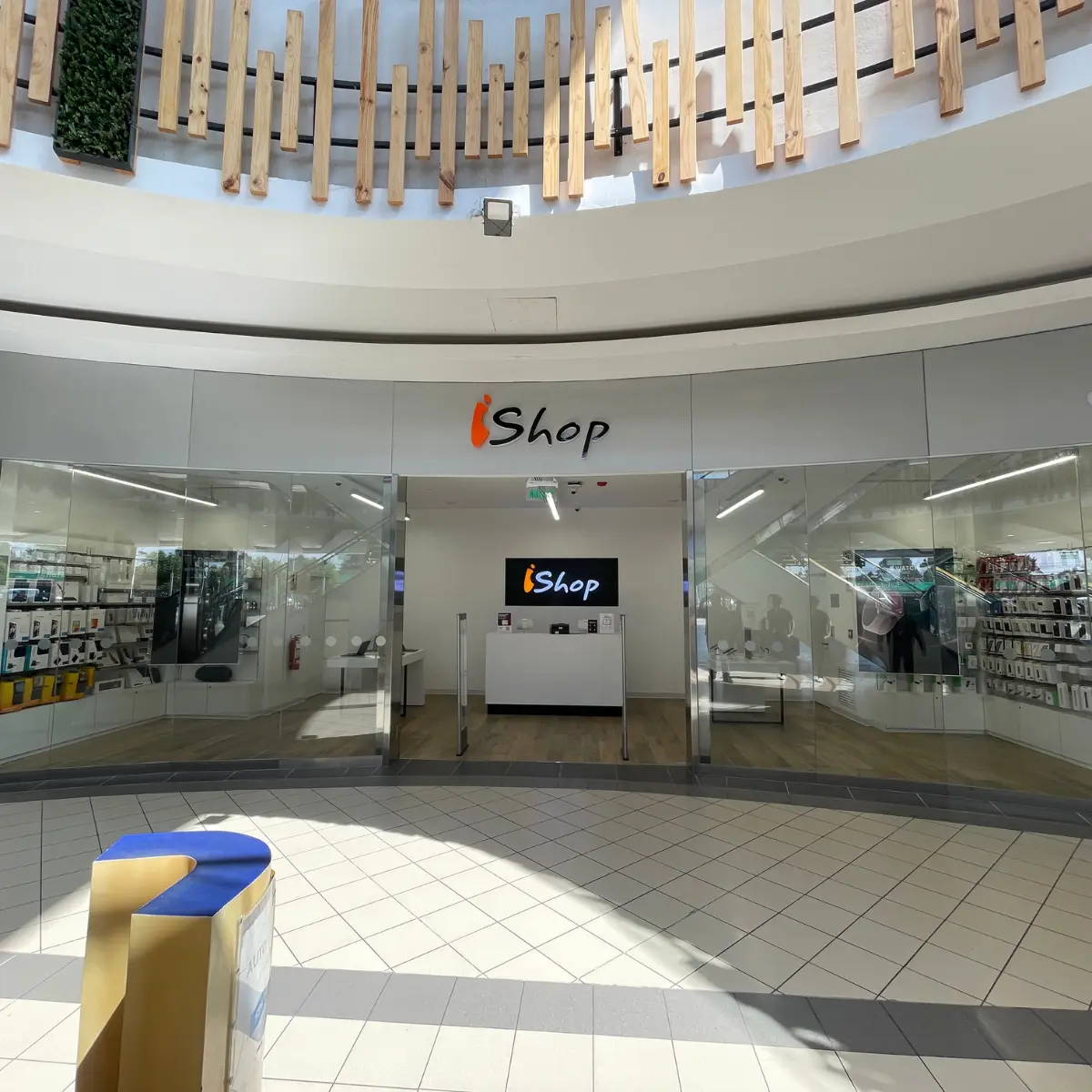 Abrir tarjeta de iShop - MegaPlaza Chimbote | Apple Authorized Reseller