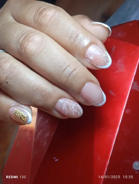 Khalessi Nails