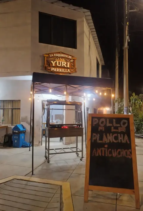 LA ESQUINITA DE YURI