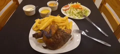 La Estancia Pollería