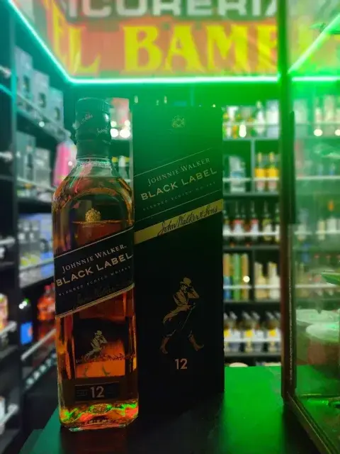 LICORERÍA BODEGA "EL BAMBINO"