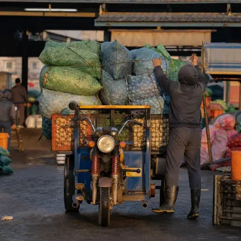 Entrega de mercado mayorista y sacos