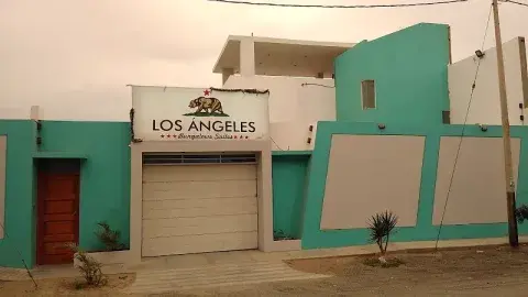 Los Angeles Bungalows Suites