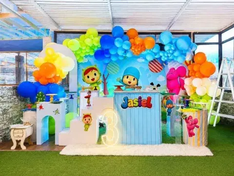 Números y letras luminosos para fiesta