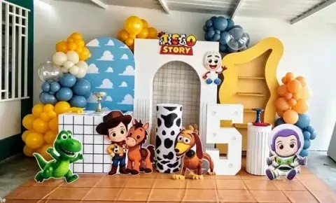 Decoración de Toy Story para promociones y cumpleaños