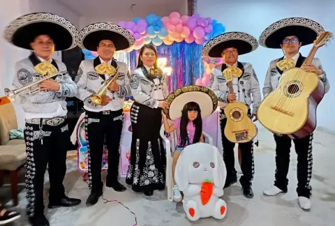 Cumpleaños infantil con mariachi