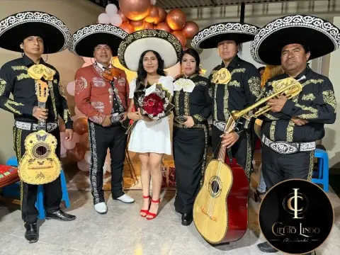 Serenata para cumpleaños de jóvenes