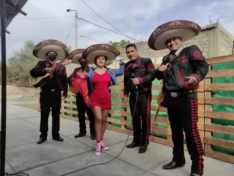 Serenata con mariachi a domicilio