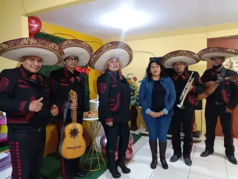 Mariachi sorpresa para aniversarios de pareja