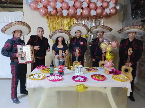 Mariachi Los Coyotes — Chimbote