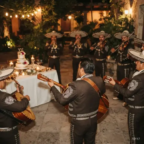 Paquete mariachi y trío para aniversario de bodas