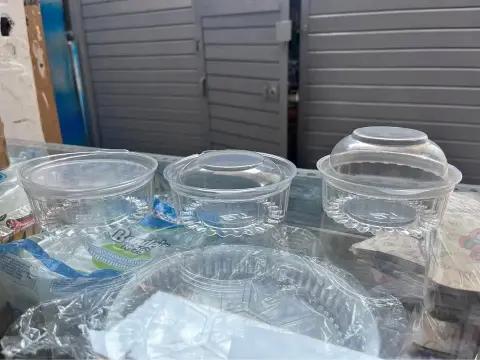 Bombonera de 8 oz con tapa alta, baja y plana