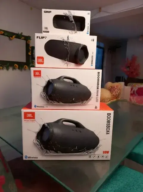 Parlantes JBL nuevos en su caja (varios modelos)