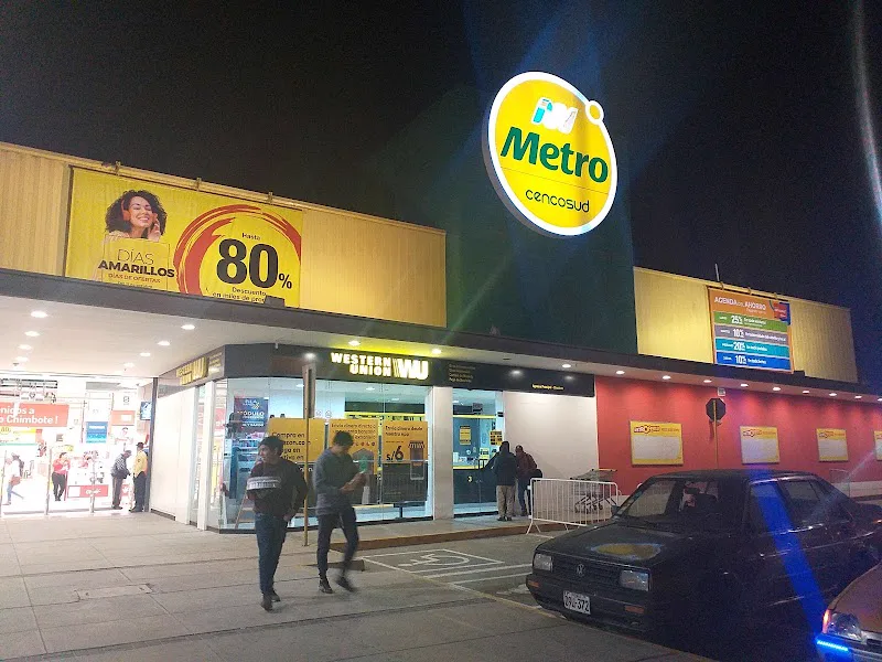 Abrir tarjeta de Metro