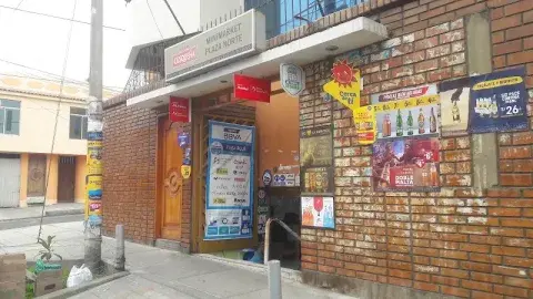Minimarket y Licorería "La Plaza"