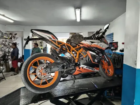 Motors Racing G.V.L.