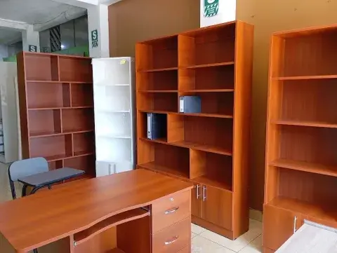 Clóset de melamina a medida con cajonera