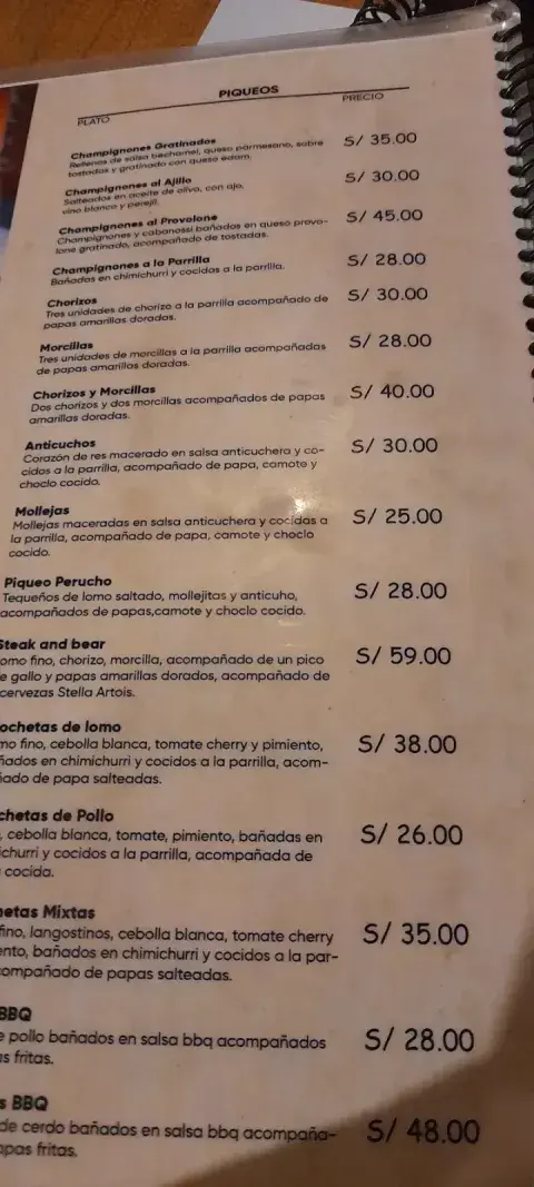 Alitas BBQ para compartir con papas