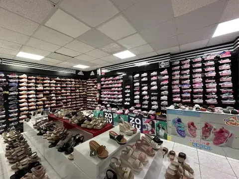 Zapatillas urbanas para dama, livianas y cómodas