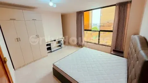 Departamento en alquiler — 3.º piso, Los Ángeles