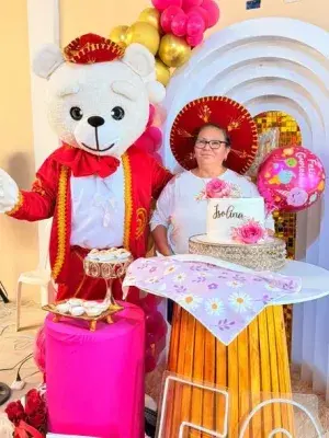 Arco de globos y guirnalda para el fondo