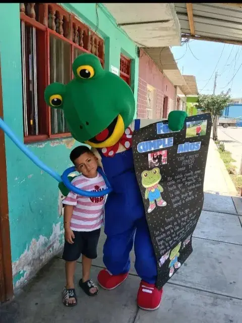 Botargas y personajes a elección (mariachi, bailarina y más)