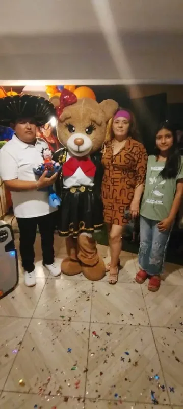 Visita de osito sorpresa para cumpleaños