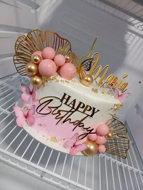 Tortas personalizadas, temáticas infantiles, de fútbol, de boda y bautizo, cheesecake de fresa, postres y mini tortas artesanales hechas en casa en Chimbote