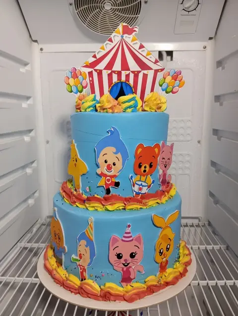 Tortas personalizadas, temáticas infantiles, de fútbol, de boda y bautizo, cheesecake de fresa, postres y mini tortas artesanales hechas en casa en Chimbote