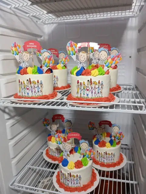 Tortas personalizadas, temáticas infantiles, de fútbol, de boda y bautizo, cheesecake de fresa, postres y mini tortas artesanales hechas en casa en Chimbote