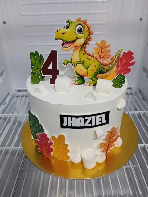 Tortas personalizadas, temáticas infantiles, de fútbol, de boda y bautizo, cheesecake de fresa, postres y mini tortas artesanales hechas en casa en Chimbote