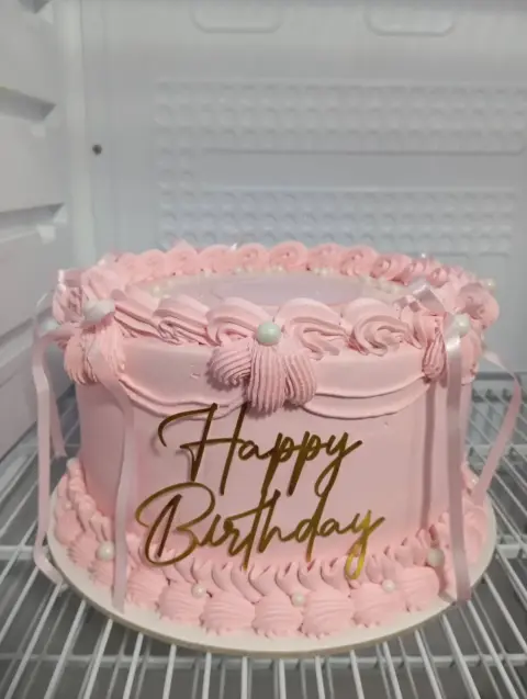Tortas personalizadas, temáticas infantiles, de fútbol, de boda y bautizo, cheesecake de fresa, postres y mini tortas artesanales hechas en casa en Chimbote