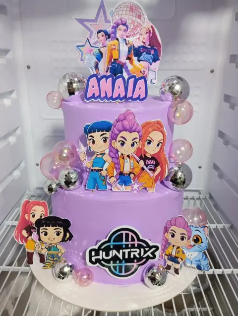 Tortas personalizadas, temáticas infantiles, de fútbol, de boda y bautizo, cheesecake de fresa, postres y mini tortas artesanales hechas en casa en Chimbote
