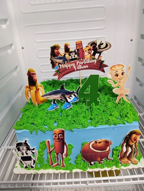Tortas personalizadas, temáticas infantiles, de fútbol, de boda y bautizo, cheesecake de fresa, postres y mini tortas artesanales hechas en casa en Chimbote
