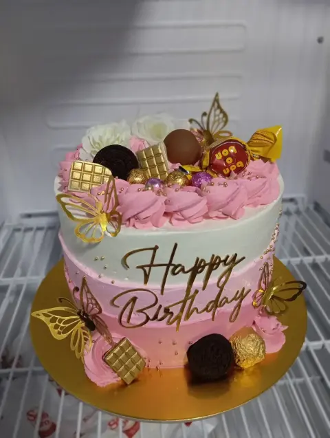 Tortas personalizadas, temáticas infantiles, de fútbol, de boda y bautizo, cheesecake de fresa, postres y mini tortas artesanales hechas en casa en Chimbote