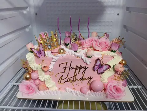 Tortas personalizadas, temáticas infantiles, de fútbol, de boda y bautizo, cheesecake de fresa, postres y mini tortas artesanales hechas en casa en Chimbote