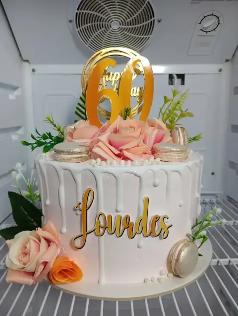 Tortas personalizadas, temáticas infantiles, de fútbol, de boda y bautizo, cheesecake de fresa, postres y mini tortas artesanales hechas en casa en Chimbote