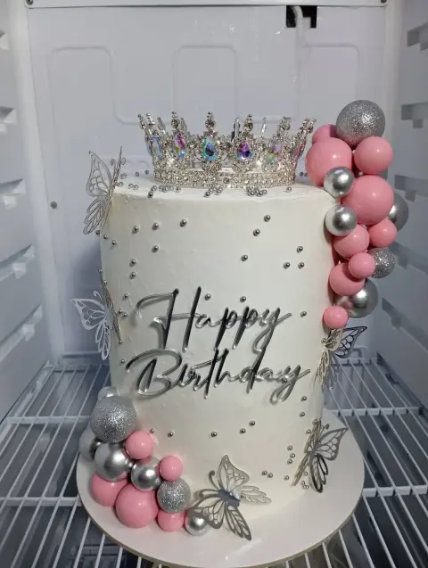 Tortas personalizadas, temáticas infantiles, de fútbol, de boda y bautizo, cheesecake de fresa, postres y mini tortas artesanales hechas en casa en Chimbote