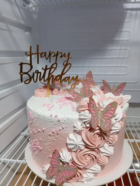 Tortas personalizadas, temáticas infantiles, de fútbol, de boda y bautizo, cheesecake de fresa, postres y mini tortas artesanales hechas en casa en Chimbote