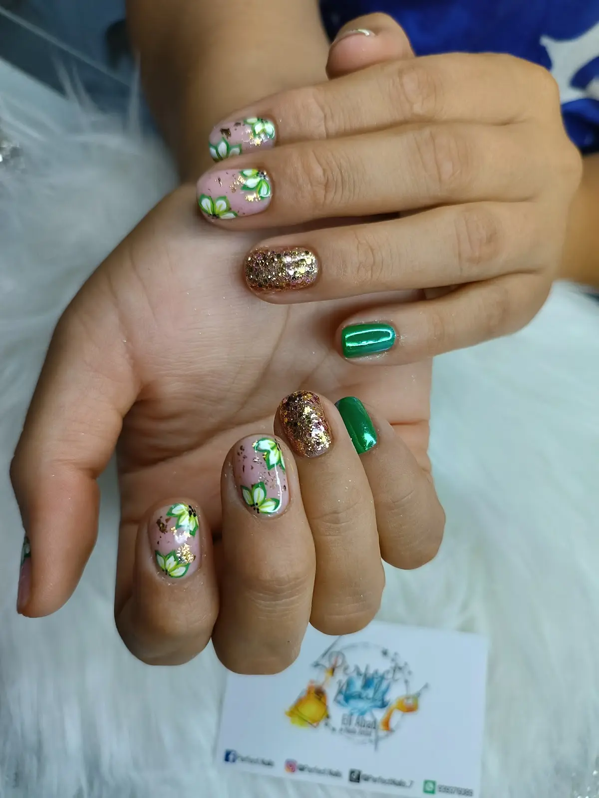 Abrir tarjeta de PERFECT NAILS BY ELI ABAD