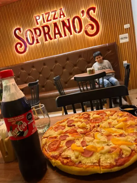 Pizza Hawaiana