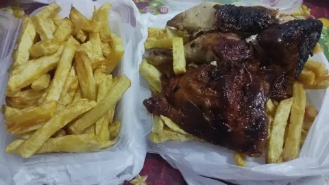 Pollería Brasas & Leña