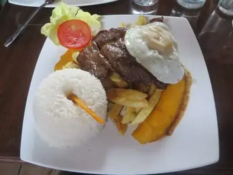 Polleria Restaurant " La Caverna "